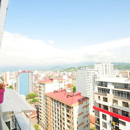 Apartments With A View Of The Trinity Holy Batum Dış mekan fotoğraf