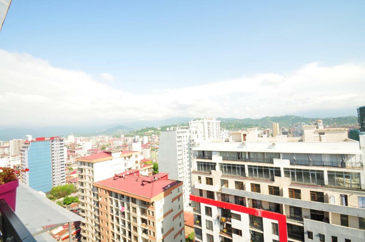 Apartments With A View Of The Trinity Holy Batum Dış mekan fotoğraf