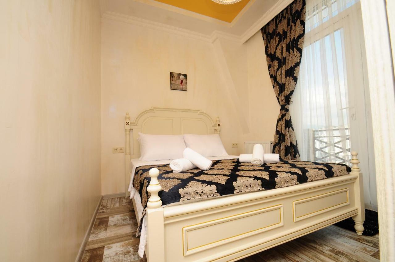 Apartments With A View Of The Trinity Holy Batum Dış mekan fotoğraf