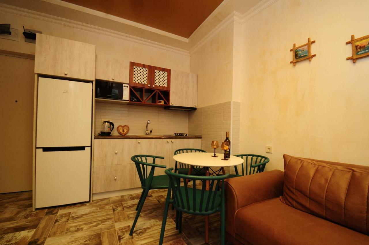 Apartments With A View Of The Trinity Holy Batum Dış mekan fotoğraf